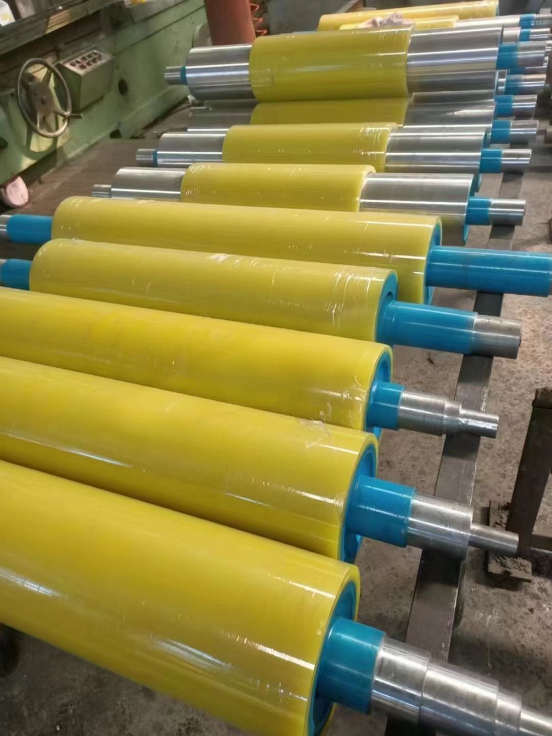 输送机托辊与胶辊产品实拍